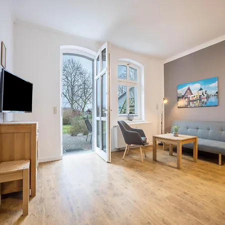 Reihenhaus Mit Wlan In Am Mueritzsee בית נופש