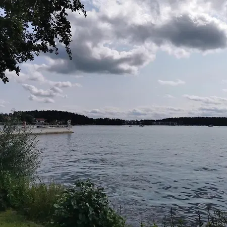 Reihenhaus Mit Wlan In Am Mueritzsee בית נופש