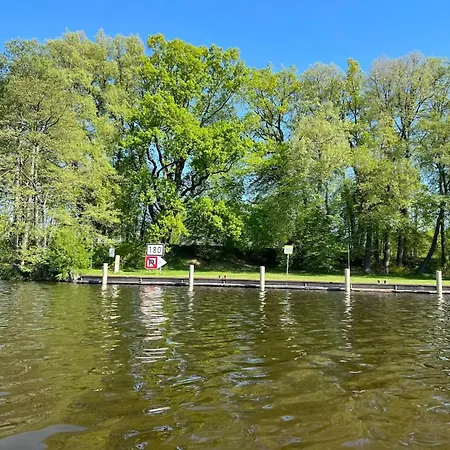 Reihenhaus Mit Wlan In Am Mueritzsee