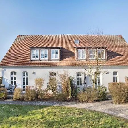 Reihenhaus Mit Wlan In Am Mueritzsee בית נופש