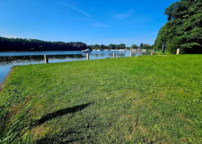 Reihenhaus Mit Wlan In Am Mueritzsee *