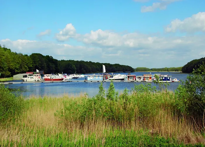 Reihenhaus Mit Wlan In Am Mueritzsee *